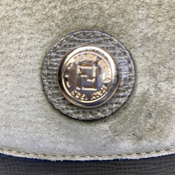 Fendi Vintage Italian Leather & Suede Flap Crossbody Shoulder Bag in Olive Green - Picture 3 of 17